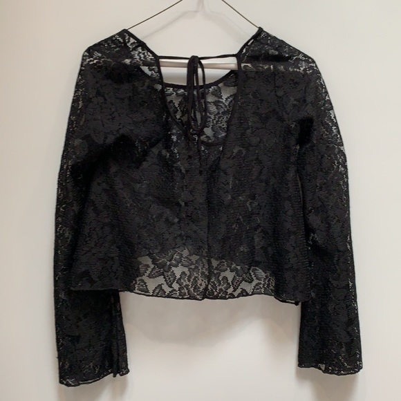 Tobi black laced crop top - Picture 3 of 5